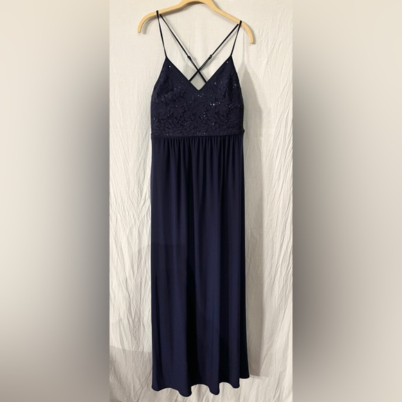 Semi Formal DB Studio Dress size 6 - Picture 1 of 3